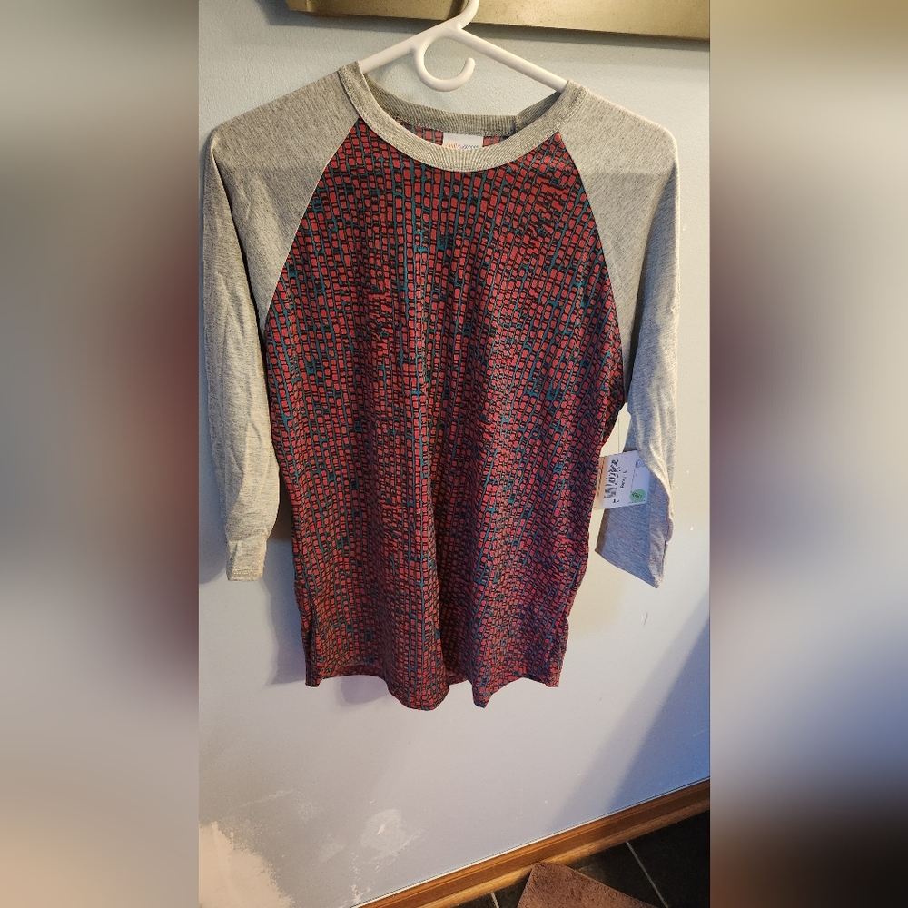 🍉LuLaRoe Large Randy Red and Gray Long Sleeve Tee